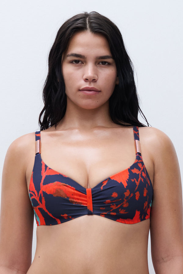 Chantelle Icon Covering Underwired Bra